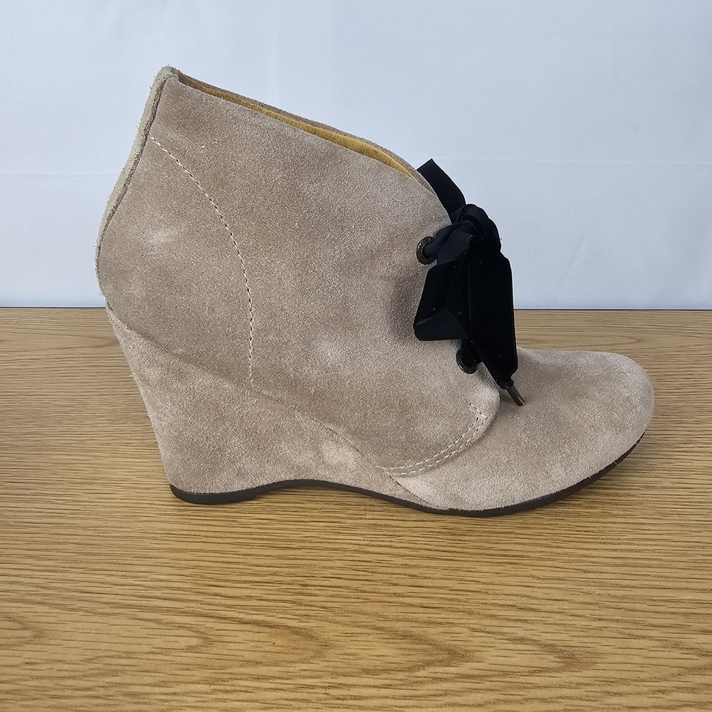 Anthropologie Bussola Enna Boot EU 39 US 8-8.5 Taupe Suede Lace Up Wedge Preppy - Picture 5 of 11